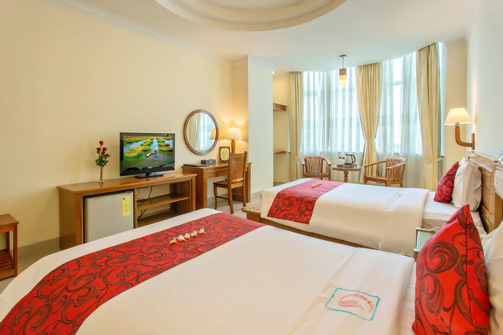 Golden Sea Hotel Da Nang Exterior photo