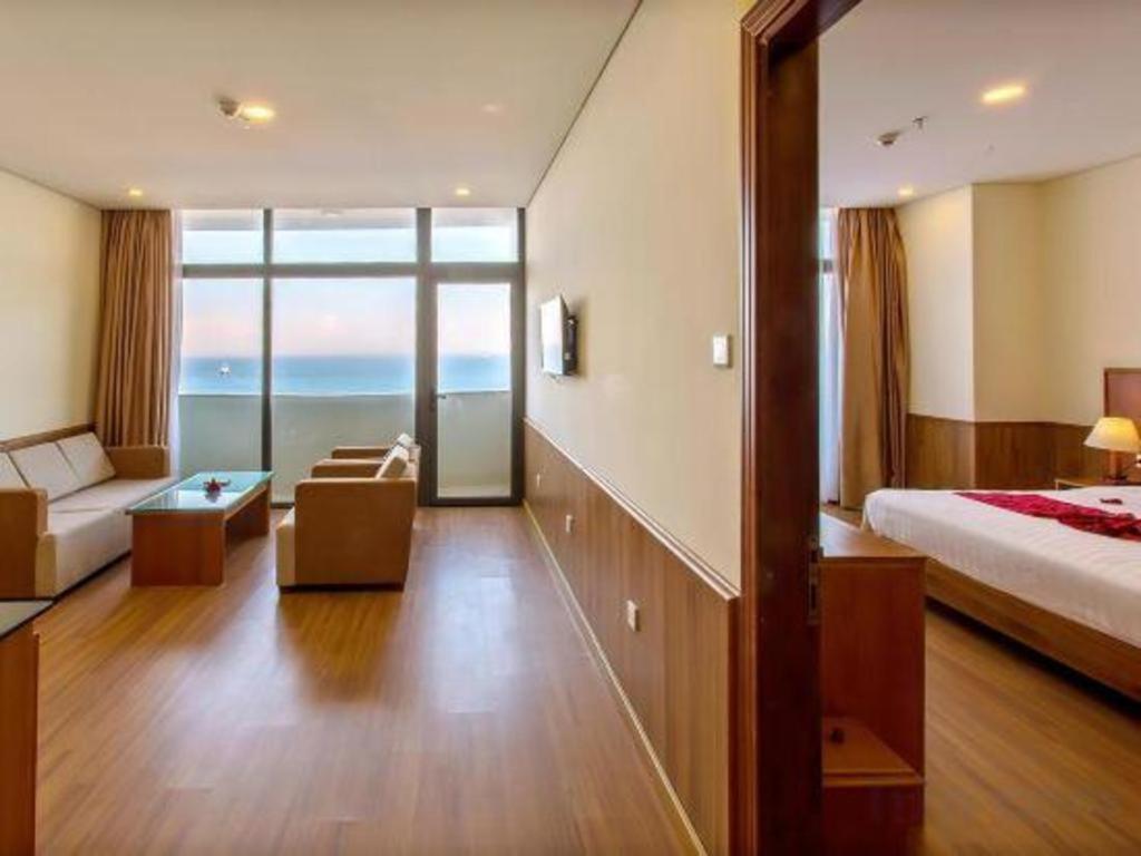 Golden Sea Hotel Da Nang Exterior photo