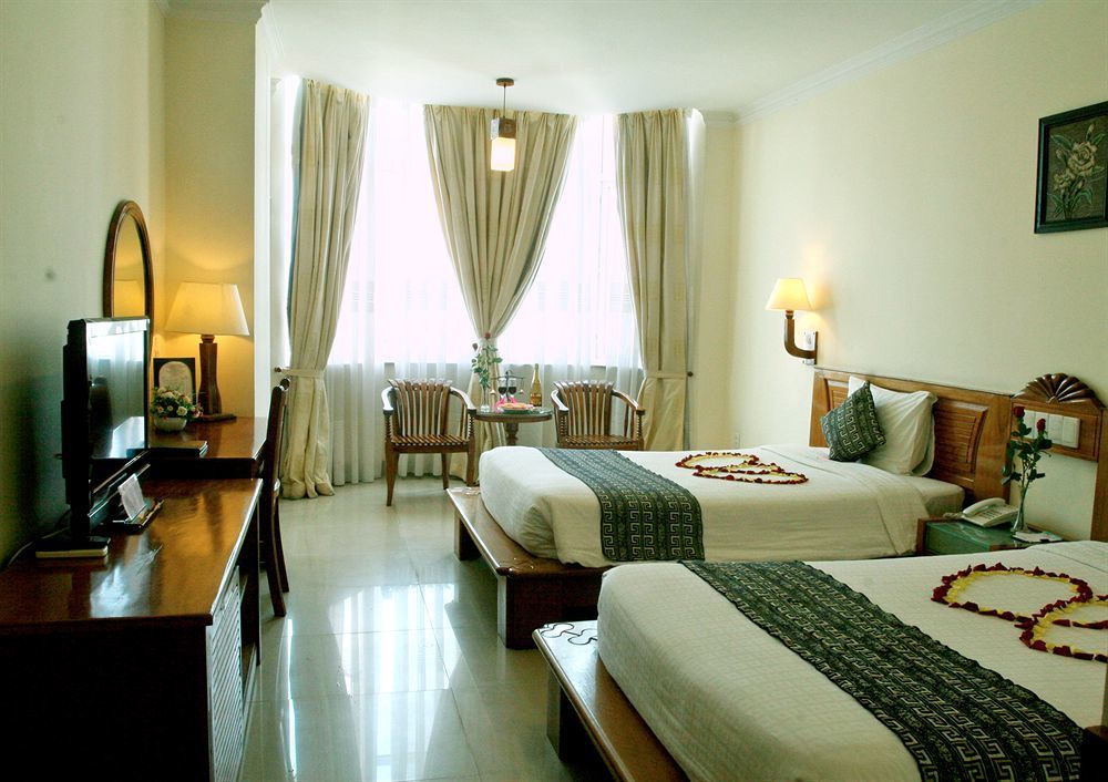 Golden Sea Hotel Da Nang Exterior photo